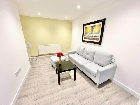 View Full Details for Tidenham Way, Patchway, Bristol