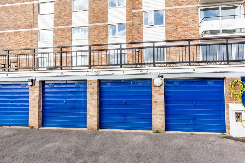 Images for Stratford Court, Westover Gardens, Westbury on Trym