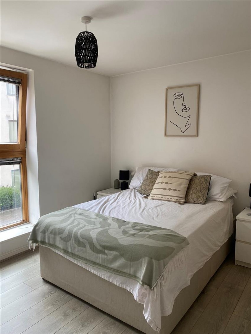 13 The Plaza Anvil Street Bristol BS2 0QF 2 Bedroom House