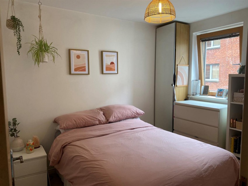 13 The Plaza Anvil Street Bristol BS2 0QF 2 Bedroom House