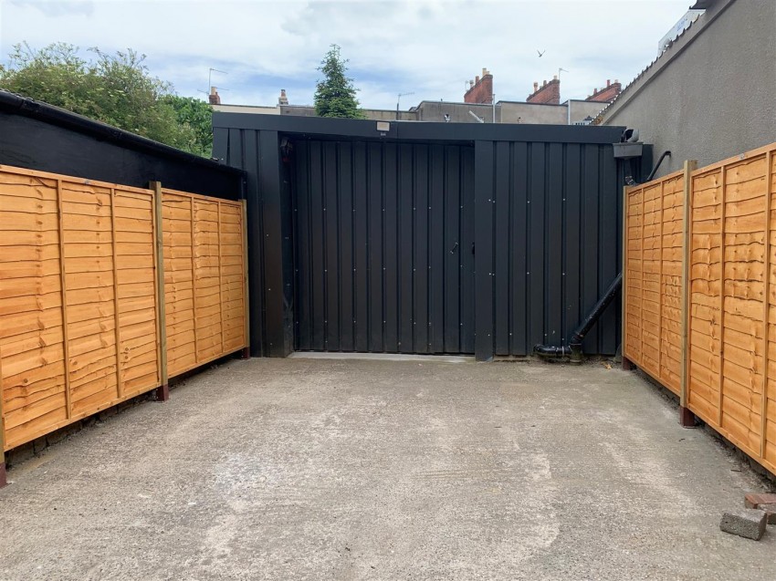 Garage at, Picton Lane, Montpelier, Bristol, BS6 5PX, Industrial Unit