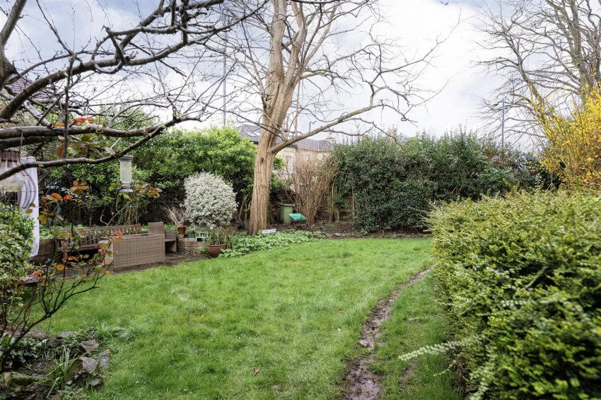 Images for Warwick Road | Redland