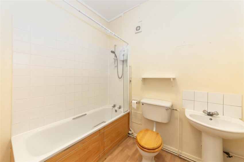 Images for Harcourt Road | Redland