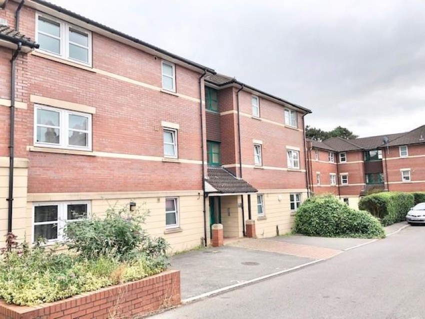 Images for Grove Park Court Grove Park Avenue BrislingtonBristol