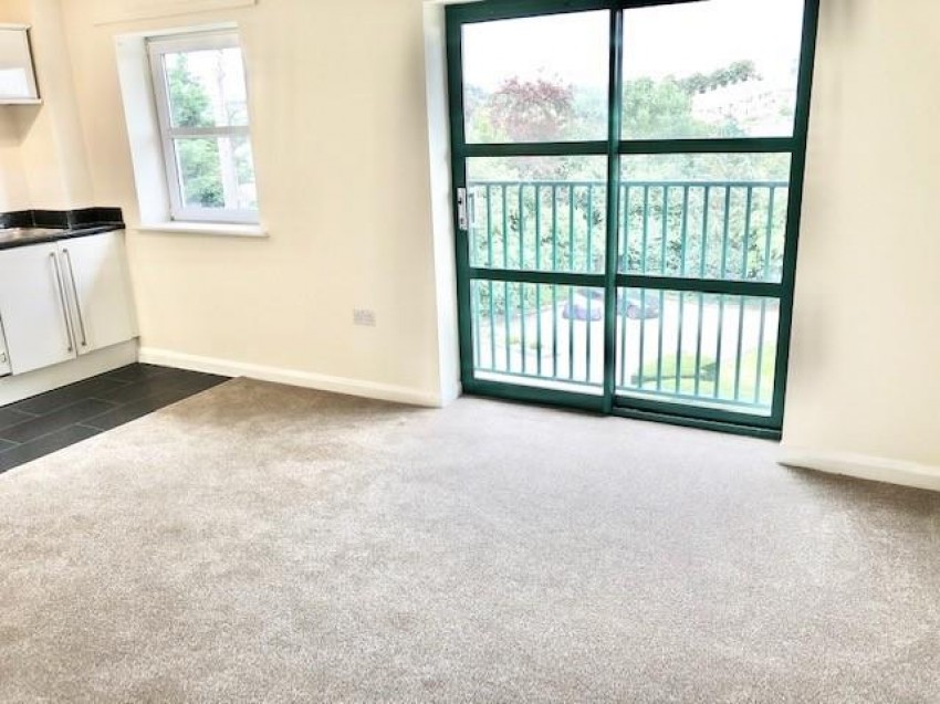 Images for Grove Park Court Grove Park Avenue BrislingtonBristol