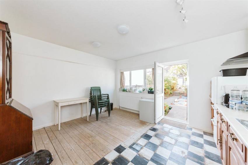 Images for Halsbury Road | Westbury Park