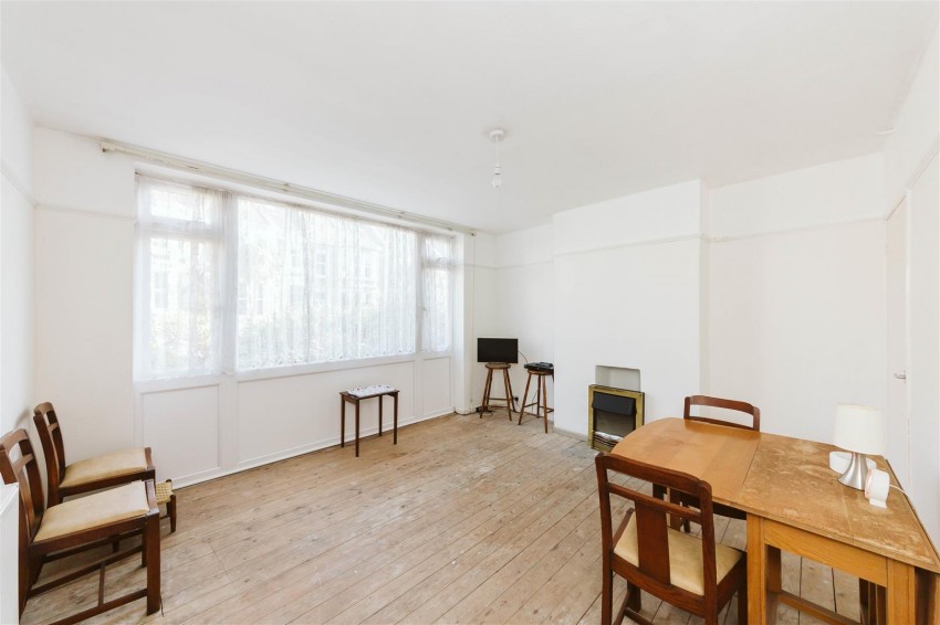 Images for Halsbury Road | Westbury Park