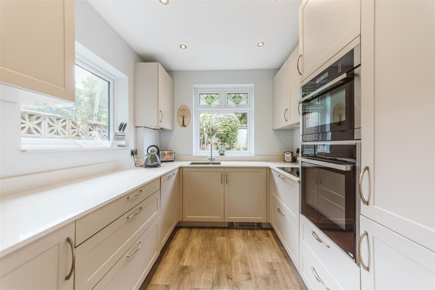 Images for Cranside Avenue | Redland