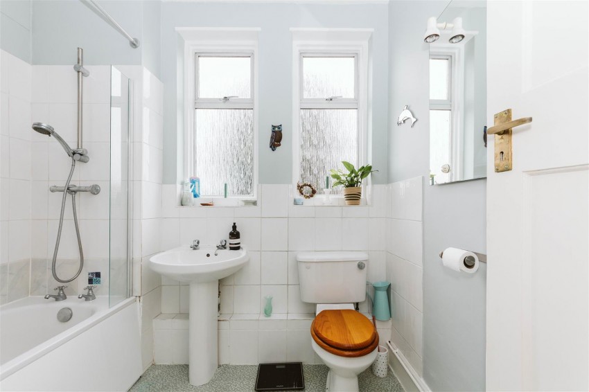 Images for Bibury Crescent | Henleaze