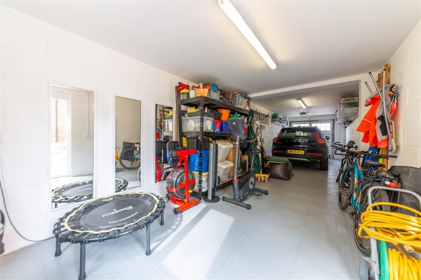 Images for Thornfield Road | Repton Grange