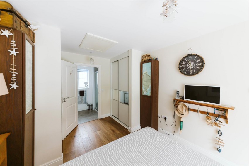 Images for Thornfield Road | Repton Grange