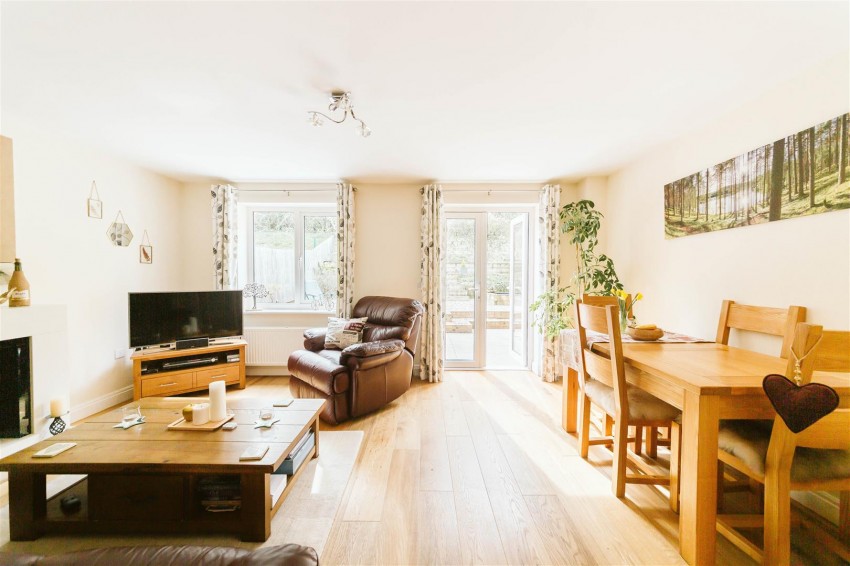 Images for Thornfield Road | Repton Grange