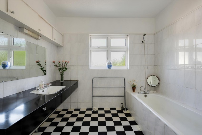 Images for Grange Park | Henleaze