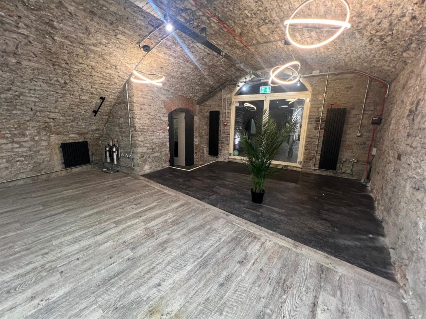 Images for The General, Bristol