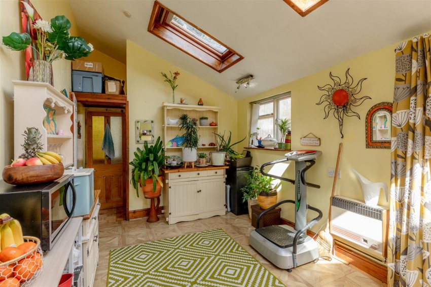 Images for Brynland Avenue | Bishopston