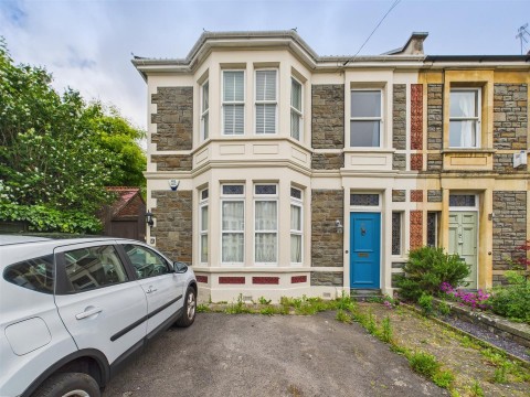 View Full Details for Effingham Road, St Andrews, Bristol