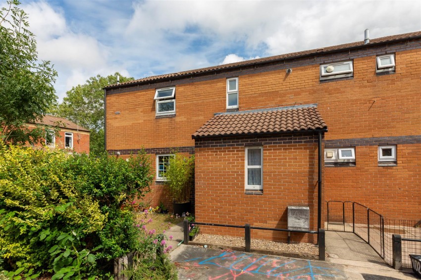 Images for Clover Ground | Westbury On Trym