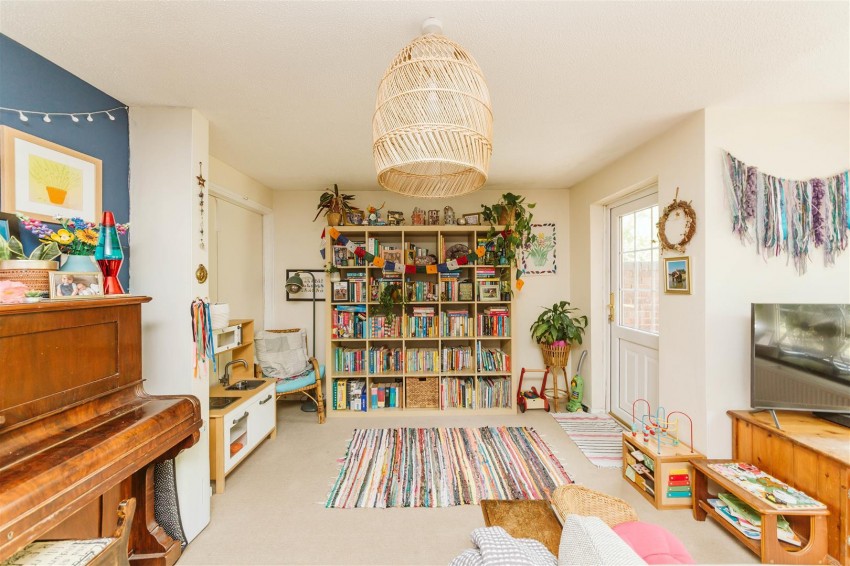 Images for Clover Ground | Westbury On Trym