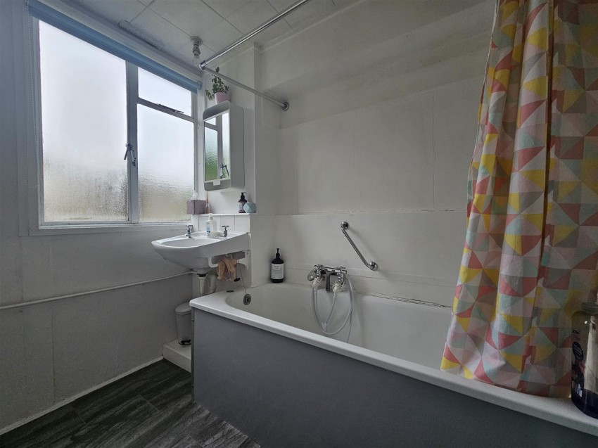 Images for St. Lucia Crescent, Horfield, Bristol
