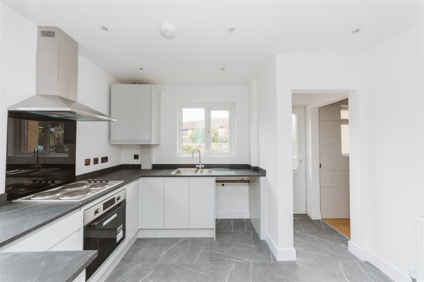 Images for Kennard Road | Kingswood