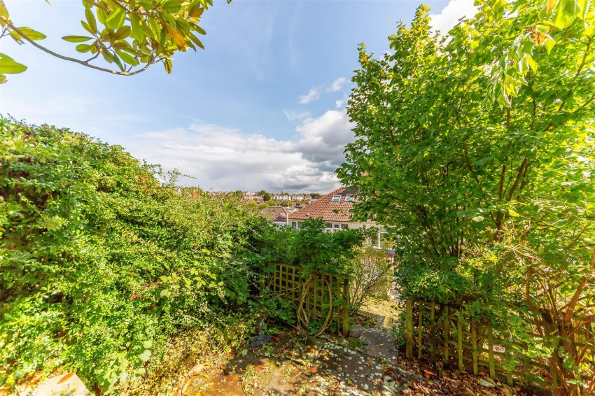 Images for Dugar Walk | Redland