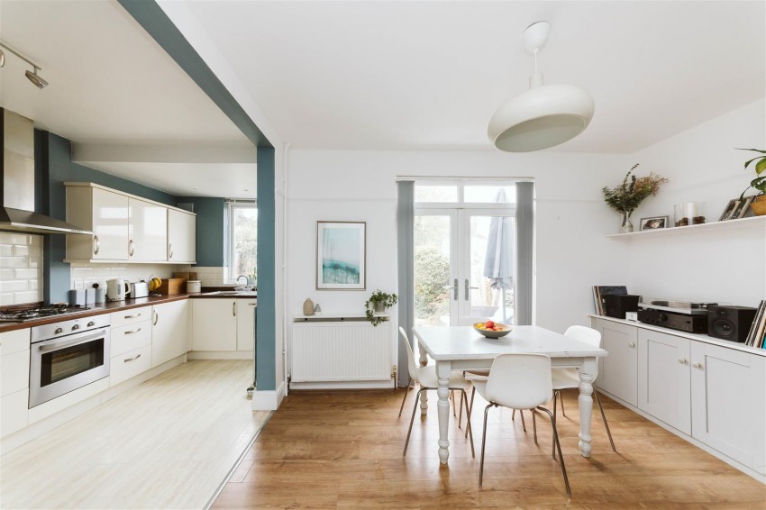 Images for Metford Road | Redland