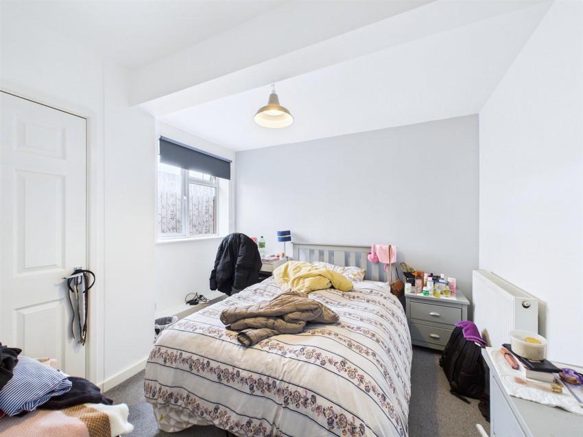 Images for 8-BEDROOM HMO - Gipsy Patch Lane, Little Stoke, Bristol