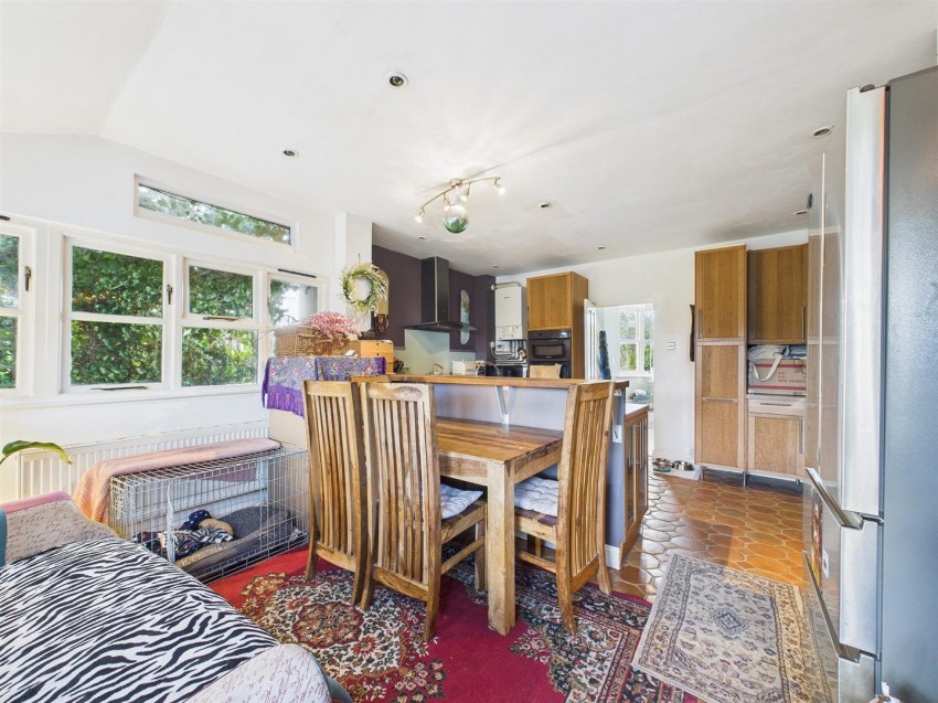 16, Springfield Road, Pill, Bristol, BS20 0DP