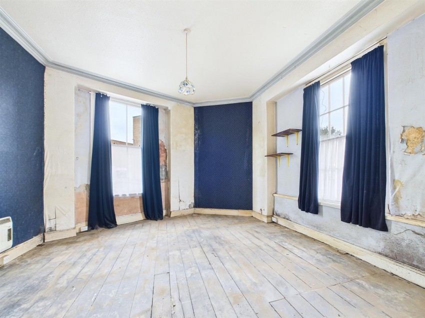 2, Clevedon Terrace, Cotham, Bristol, BS6 5TX