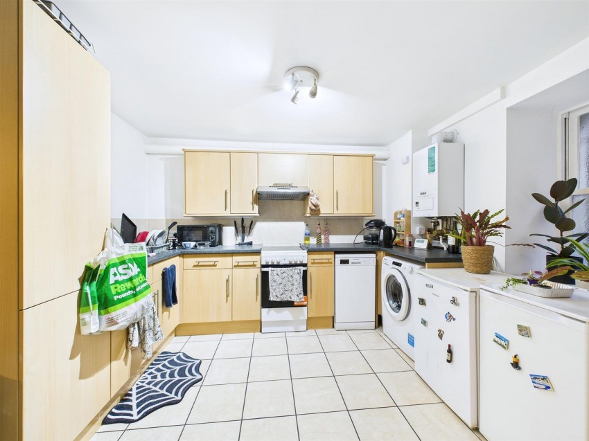 2, Clevedon Terrace, Cotham, Bristol, BS6 5TX