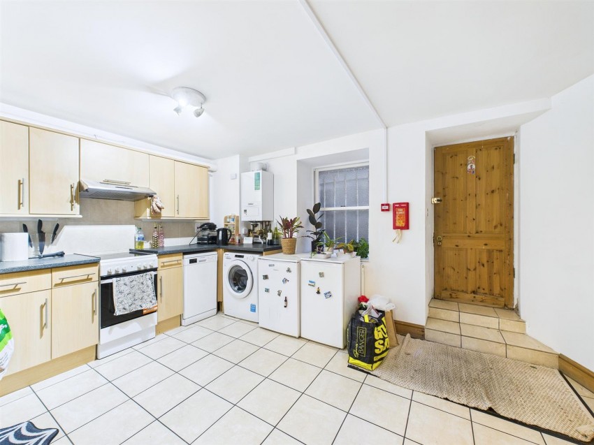 2, Clevedon Terrace, Cotham, Bristol, BS6 5TX