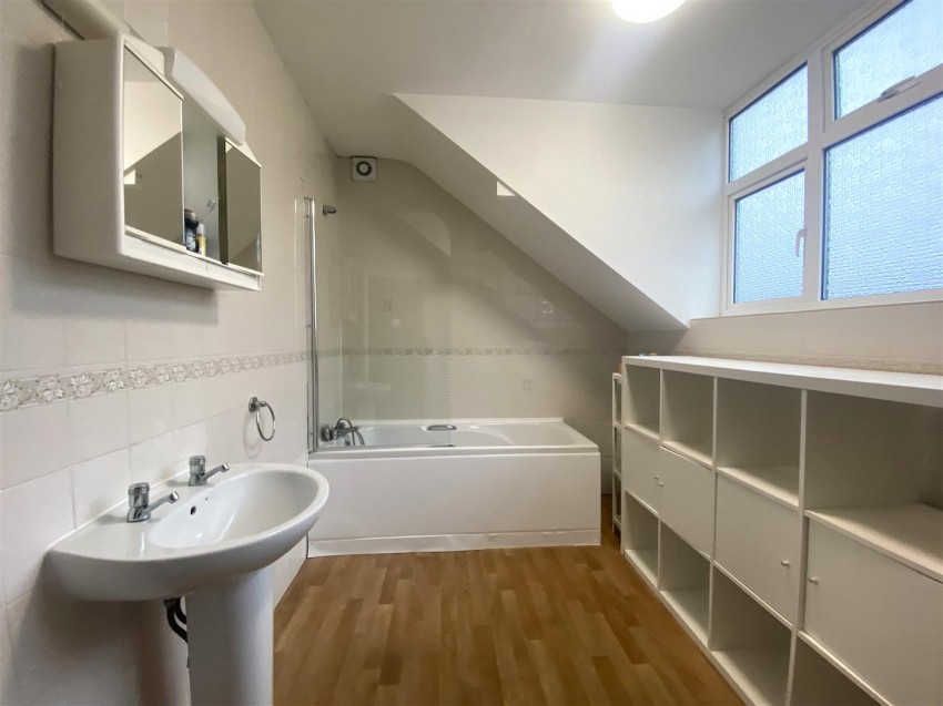 Images for Holmes Grove, Henleaze, Bristol