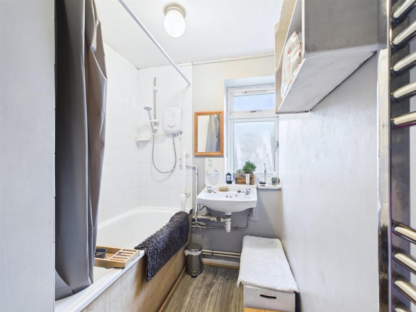 16, Vincent Close, Lawrence Weston, Bristol, BS11 0TZ