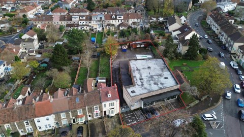 View Full Details for Large Showroom/Unit in Mangotsfield