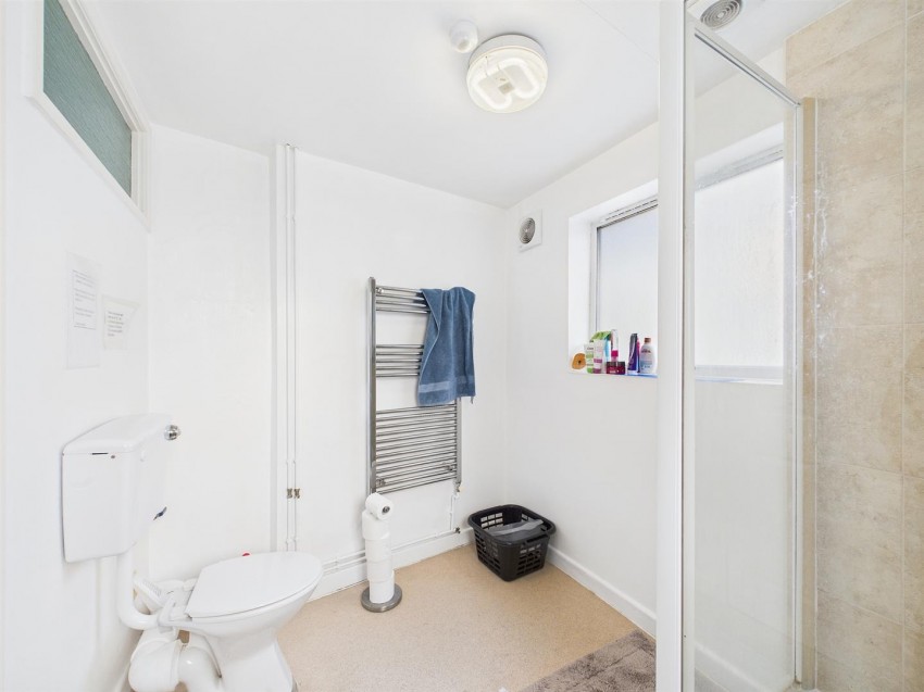 17, Dean Lane, Southville, Bristol, BS3 1DB