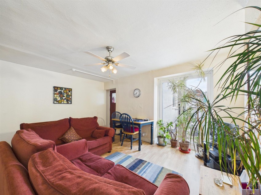 17, Dean Lane, Southville, Bristol, BS3 1DB