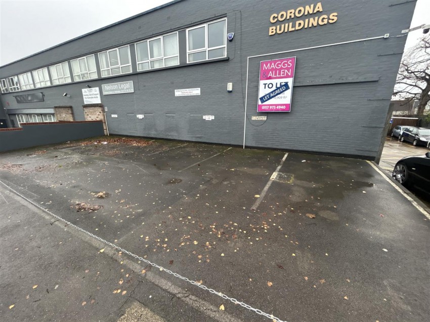 Images for Large Unit To Let in Kingswood, Bristol