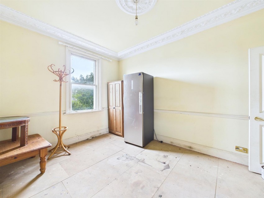 19, Newbridge Road, Bath, BA1 3HE