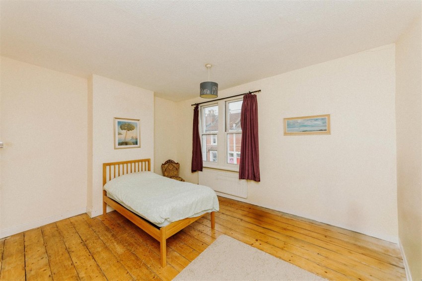 12, Warminster Road, St Werburghs, Bristol, BS2 9UH