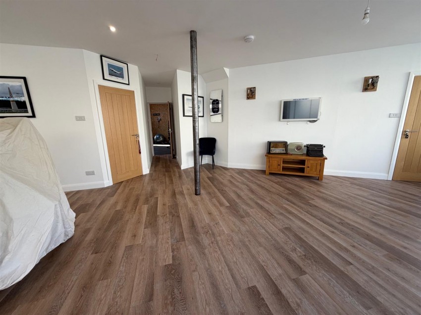 Images for Commercial Studio, Etloe Road, Westbury Park