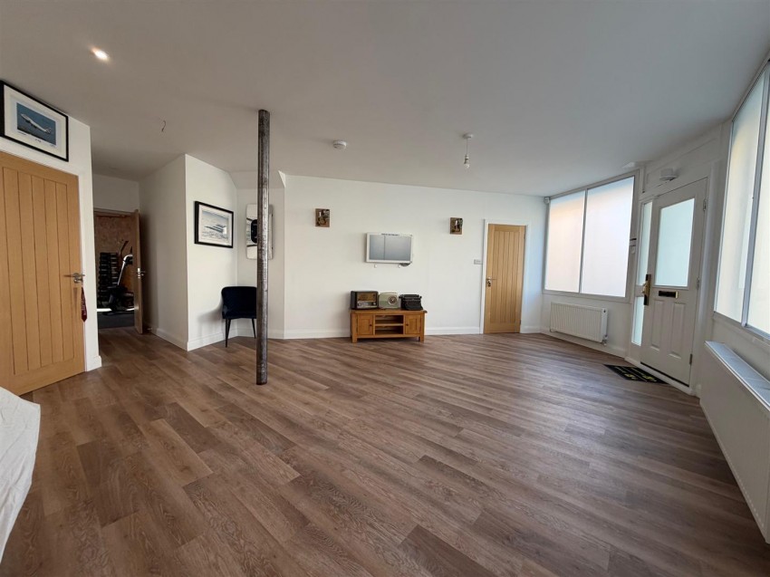 Images for Commercial Studio, Etloe Road, Westbury Park