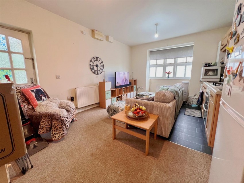 Images for BLOCK OF 4 FLATS - Broadway, Chilcompton, Radstock