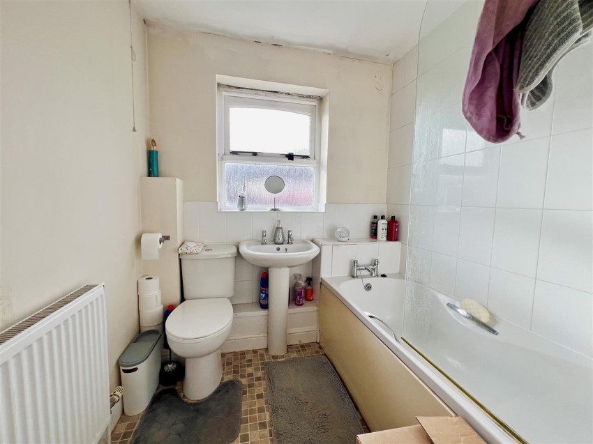 Images for BLOCK OF 4 FLATS - Broadway, Chilcompton, Radstock