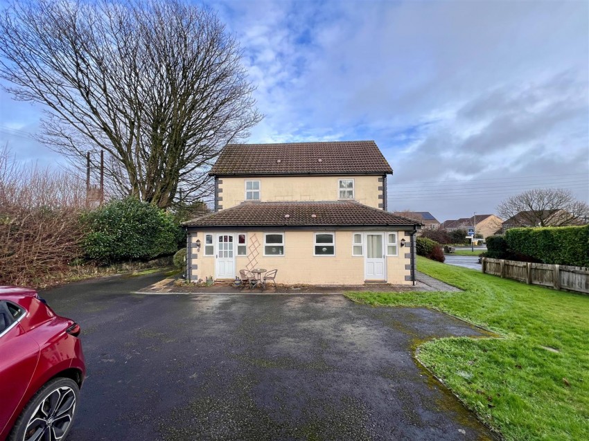 Images for BLOCK OF 4 FLATS - Broadway, Chilcompton, Radstock