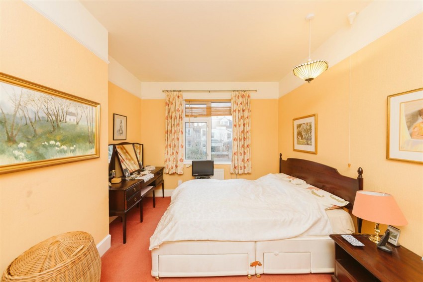 Images for Russell Grove | Westbury Park