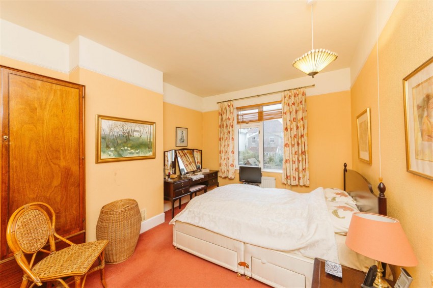 Images for Russell Grove | Westbury Park