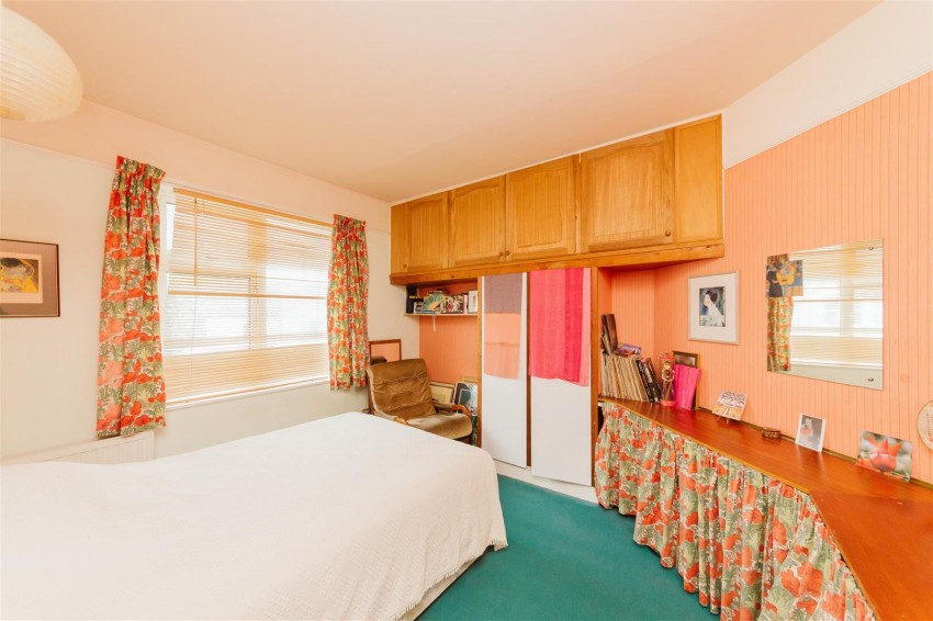 Images for Russell Grove | Westbury Park