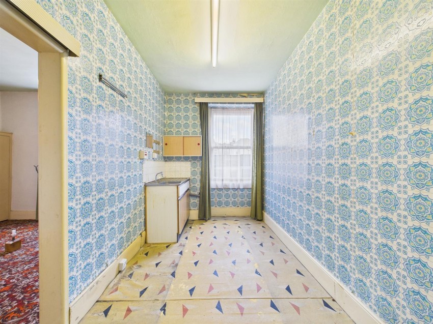 130, Cotham Brow, Cotham, Bristol, BS6 6AE