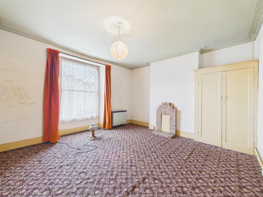 130, Cotham Brow, Cotham, Bristol, BS6 6AE