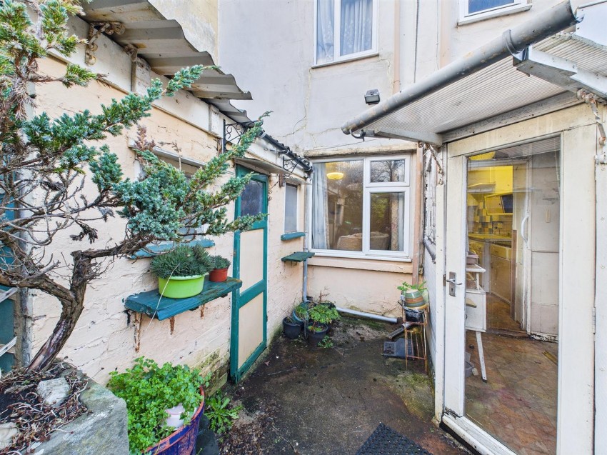 28, Whitehall Road, Easton, Bristol, BS5 9BE